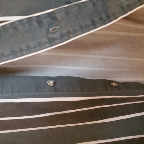 Mens button down - Picture 4 of 4